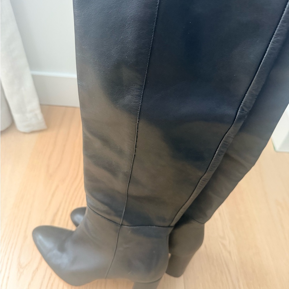 Gorgeous Black Leather over the  Knee Boots